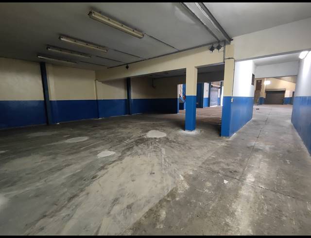950M² WAREHOUSE TO LET IN ROSSBURGH